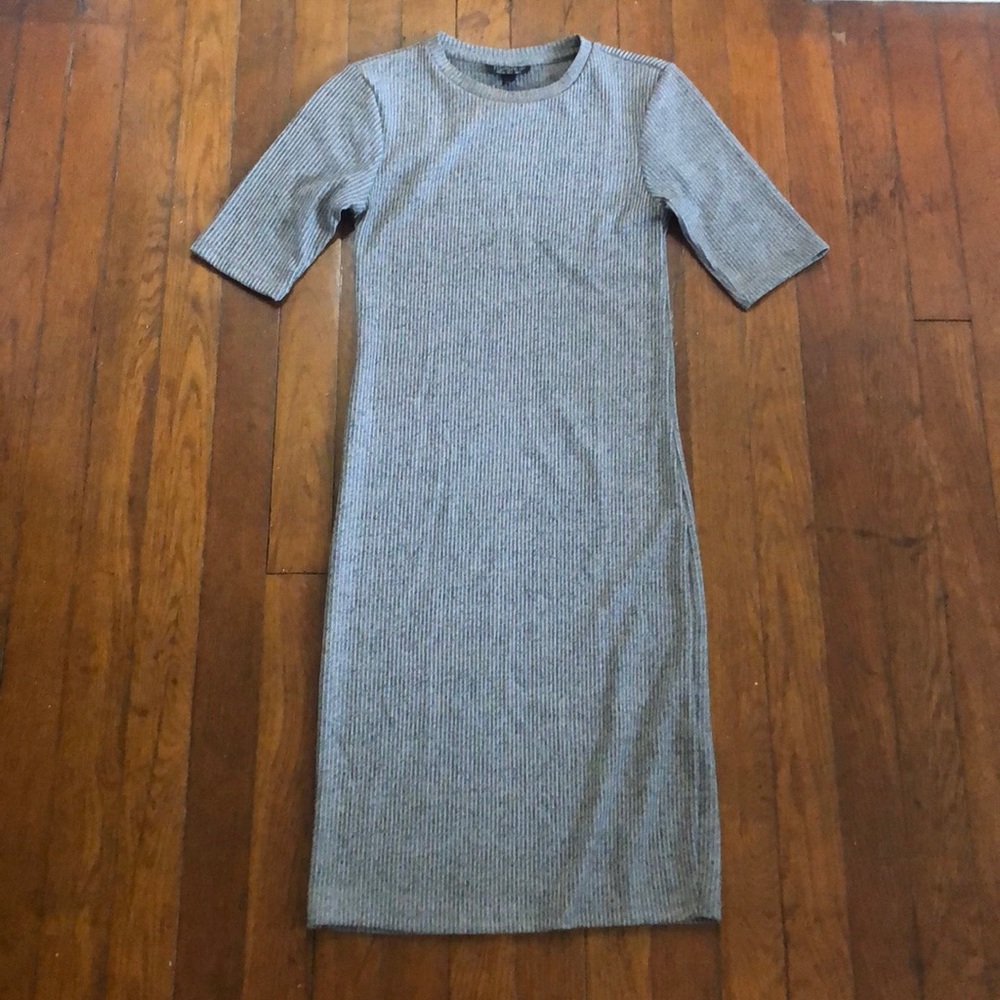 Gray ribbed midi dress